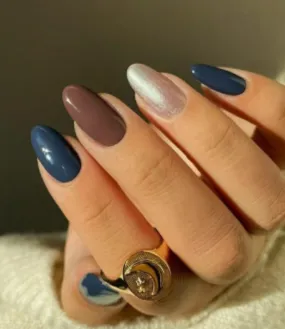 Blue and Gold Nail Design 3