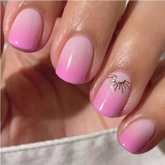 14 Summer Ombré Nail Ideas Inspired by Sunset Skies and Ice Cream Colors