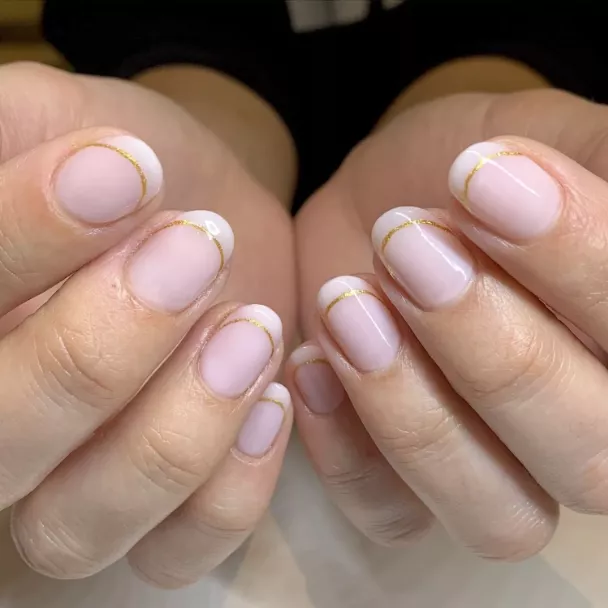 34 Trendy Short French Nails for a Clean and Elegant Manicure