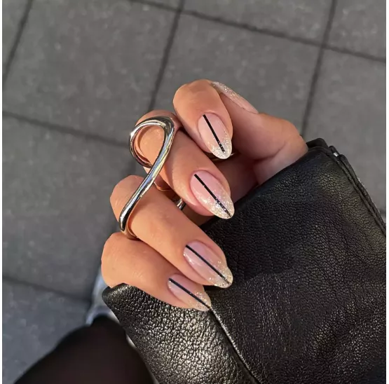 23 Simple Nail Art Ideas for a Chic, Minimalist Manicure