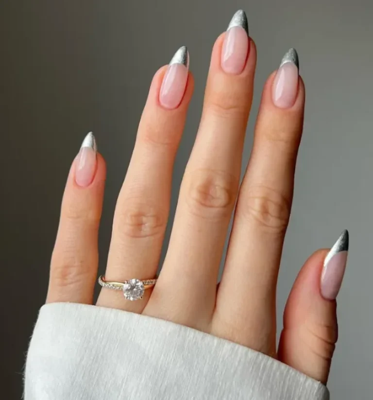 17 Almond Nail Looks That Are Perfect for Fall