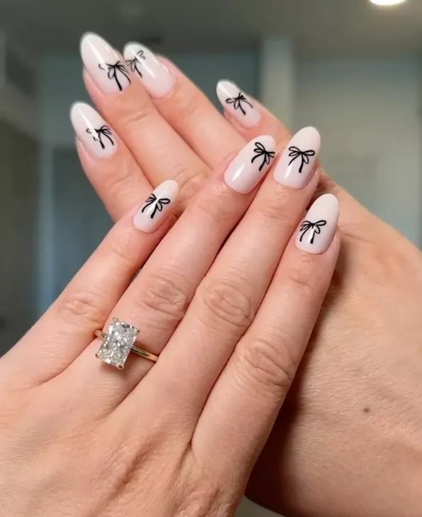 24 Almond Nail Ideas That Are Perfect for Your Next Salon Visit
