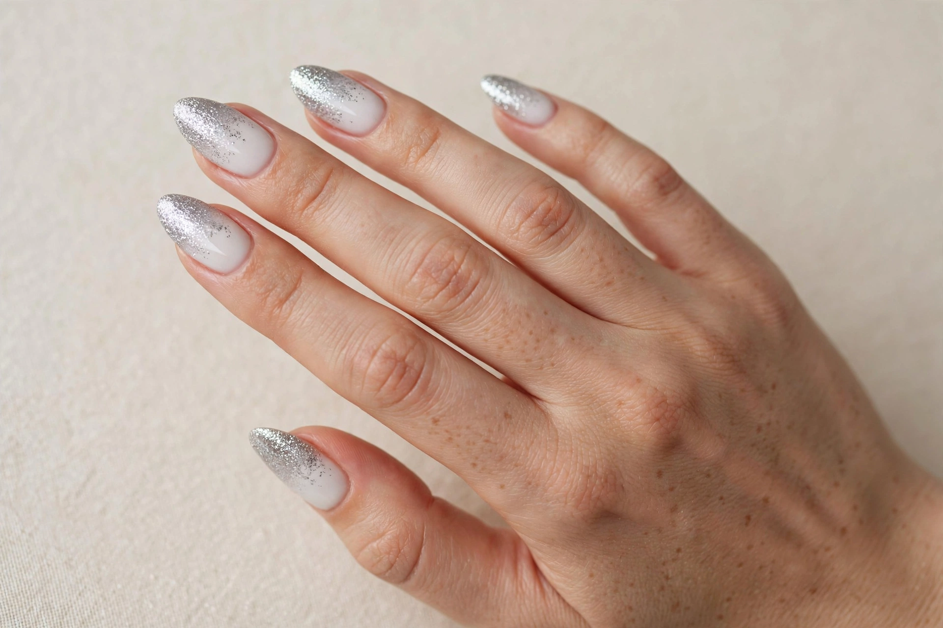 Silver glitter ombre fade Christmas nail art