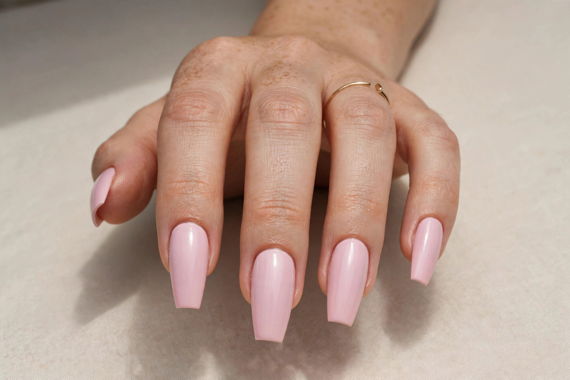 Soft pastel pink coffin nails