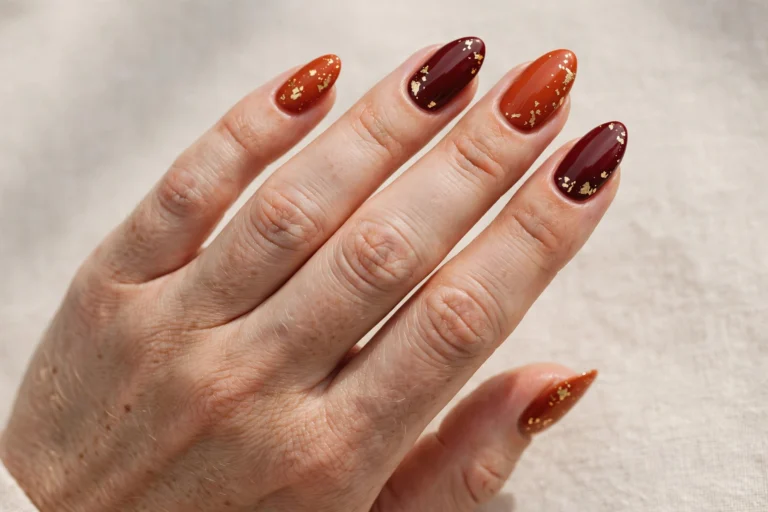 18 Cute Fall Nail Designs for a Cozy Autumn Look