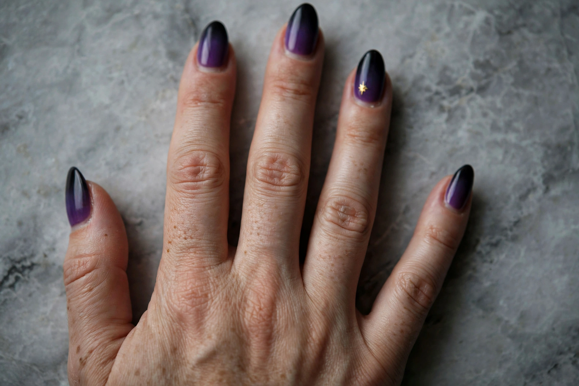 Easy Halloween designs for nails – purple to black ombre nails
