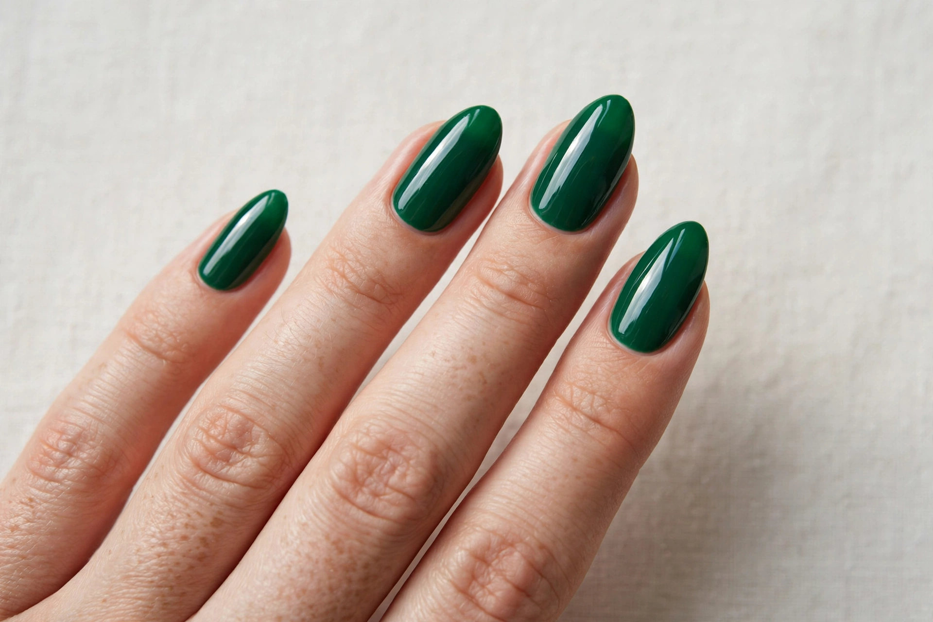 Classic glossy emerald green St Patrick's Day nails
